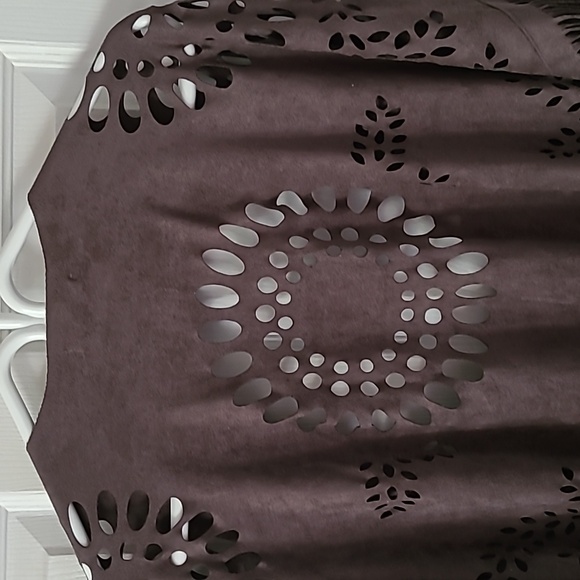 Vegan Suede Poncho - Picture 6 of 7